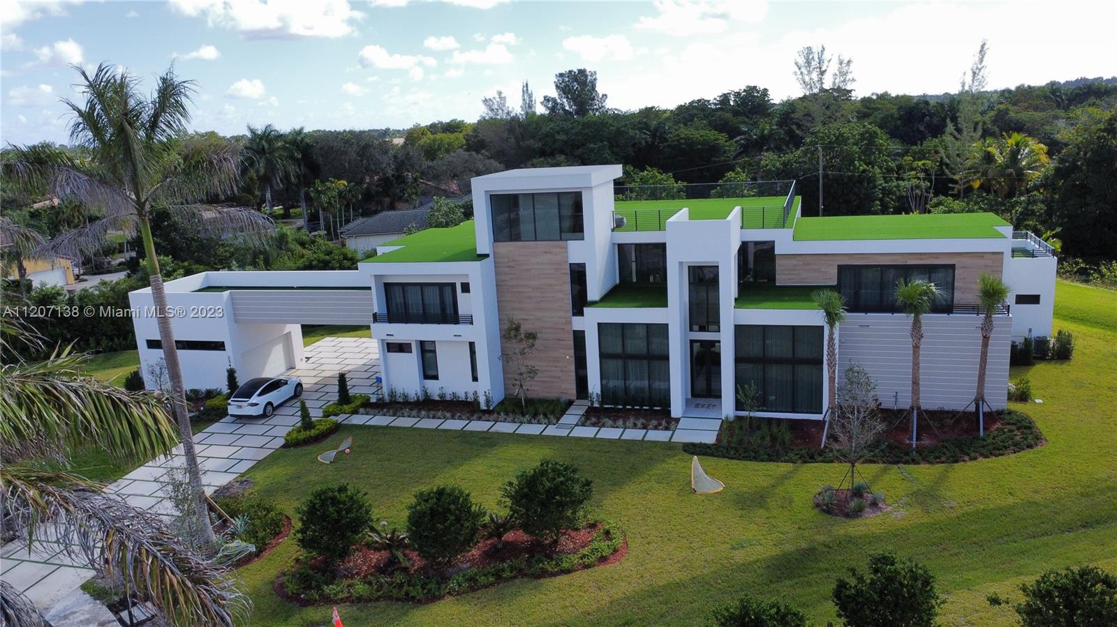 PACIFIC ACRES - Residential