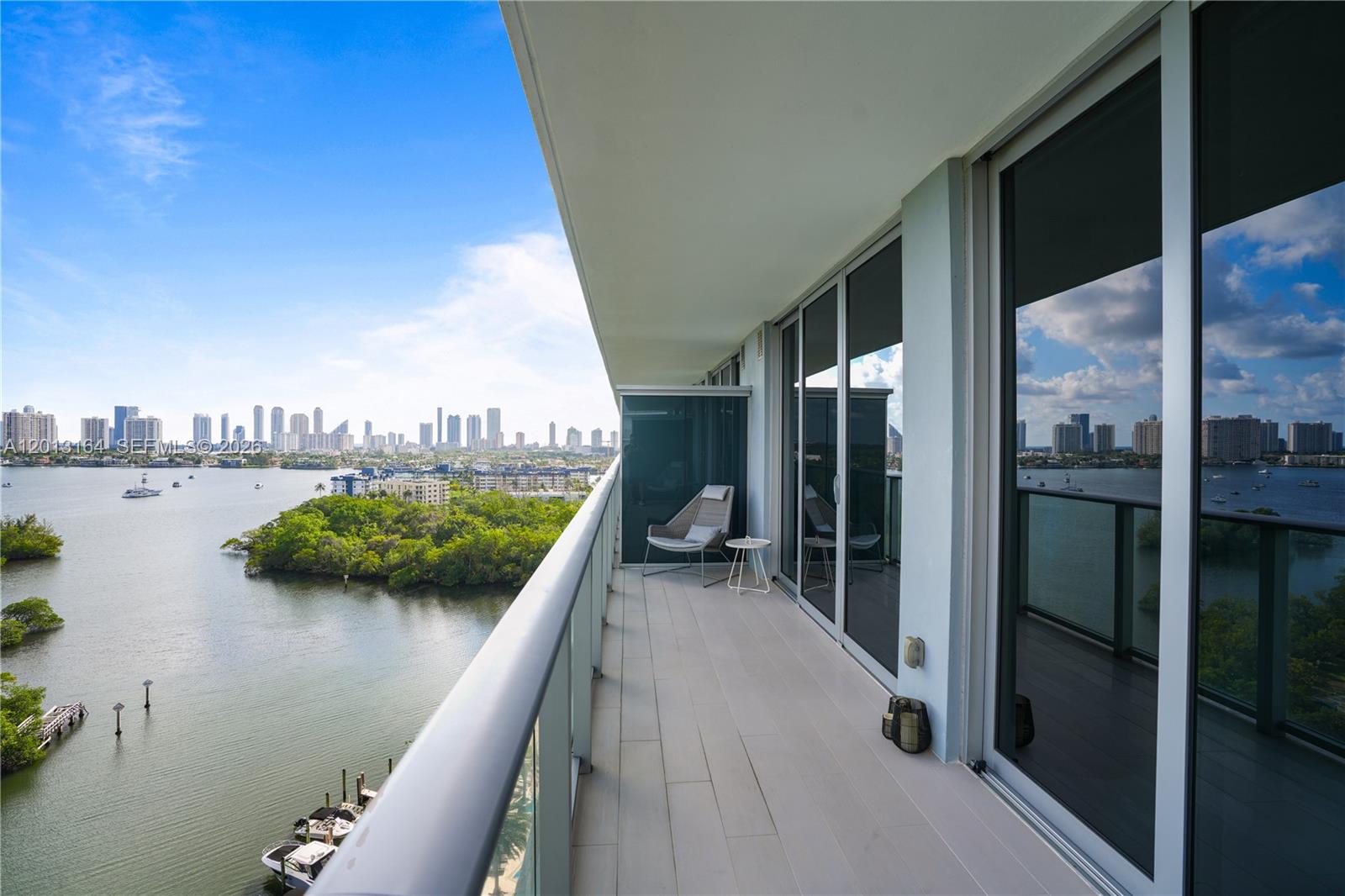 THE HARBOUR NORTH CONDO - Residential
