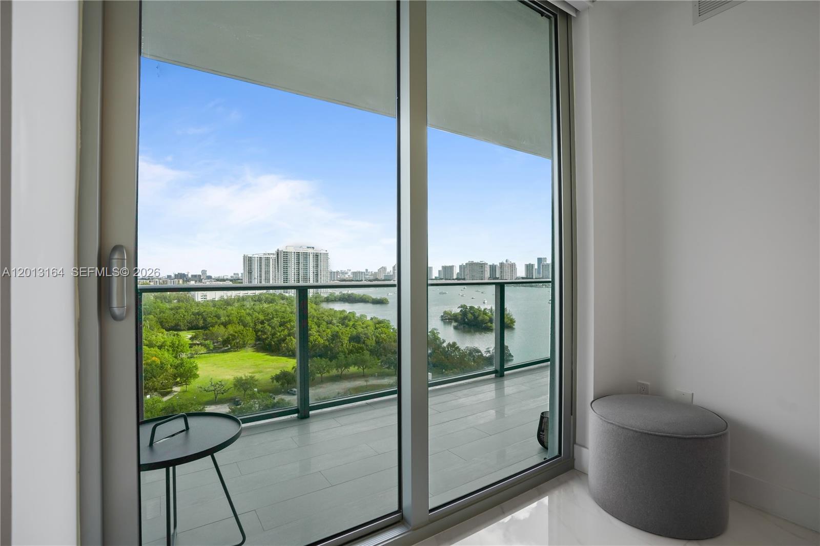 THE HARBOUR NORTH CONDO - Residential
