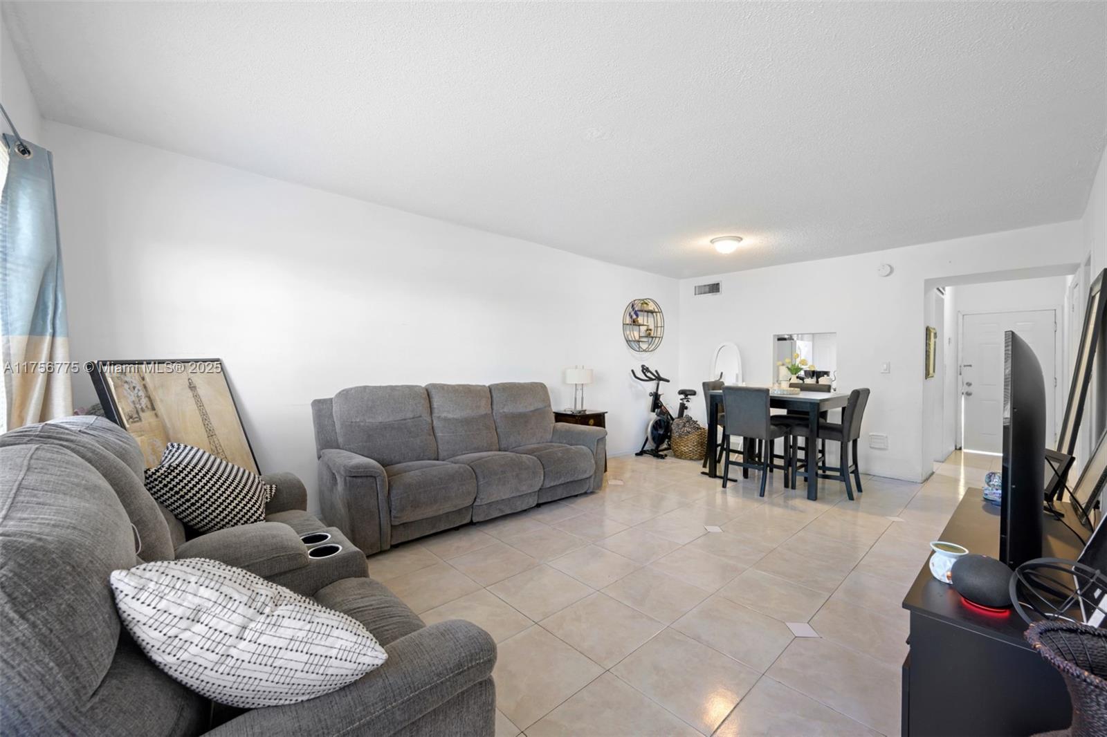 BISC LAKE GARDENS CONDO N - Residential