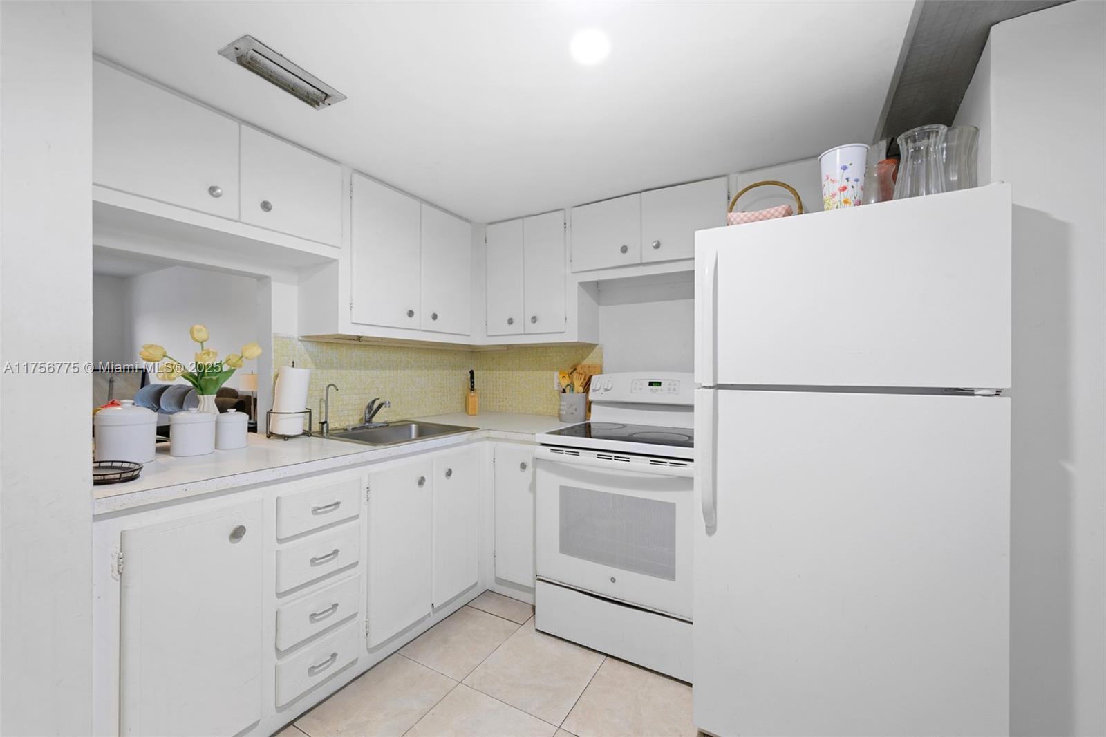 BISC LAKE GARDENS CONDO N - Residential