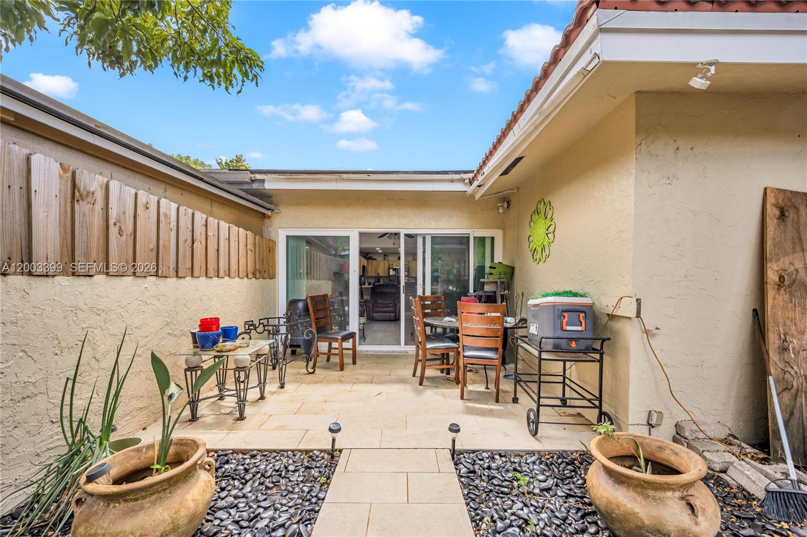 PINE GLEN - Residential