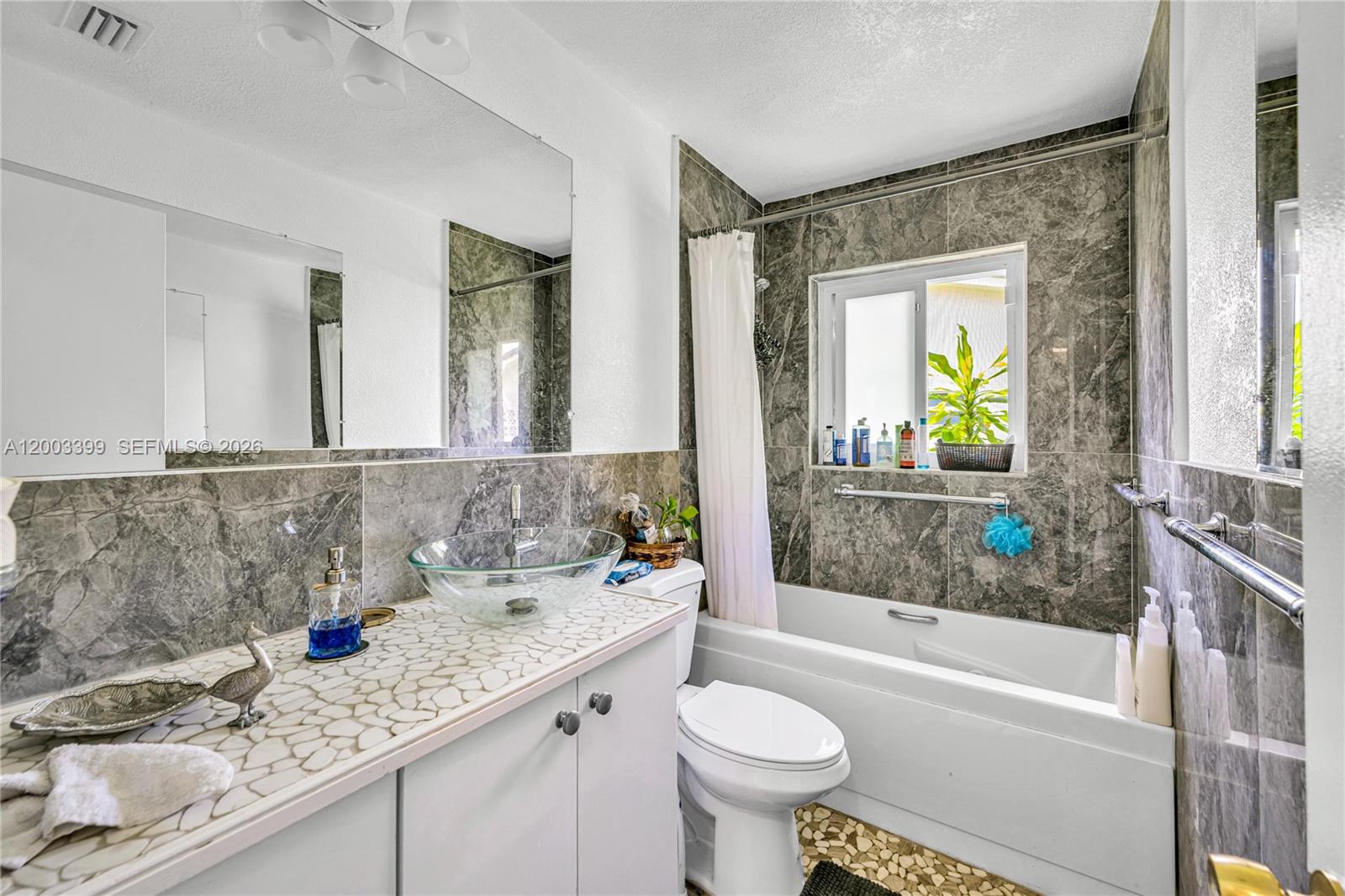 PINE GLEN - Residential