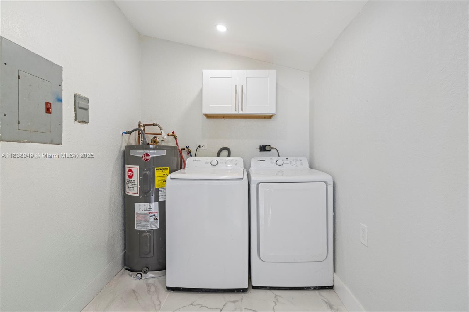 BUNCHE PARK 1 ADDN - Residential