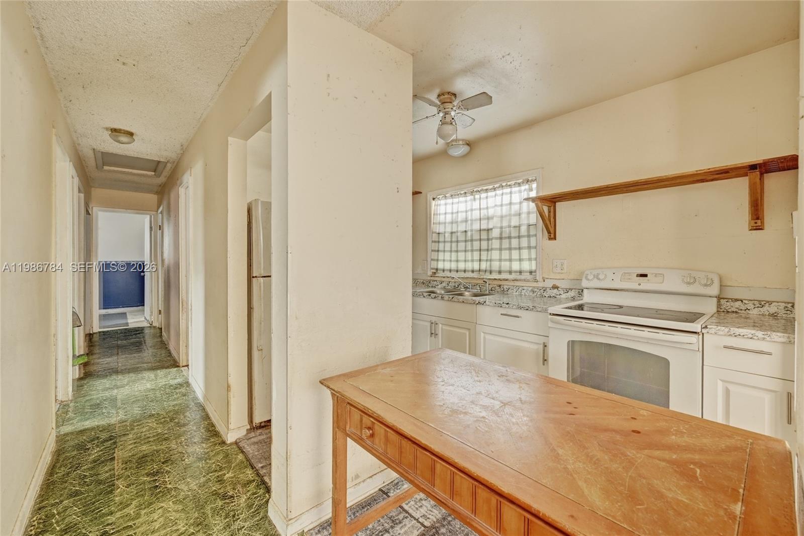 CARMEN LAURA SUBDIVISION - Residential