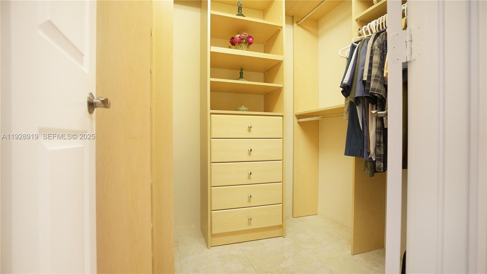 MYSTIC POINTE CONDO NO ON - Residential