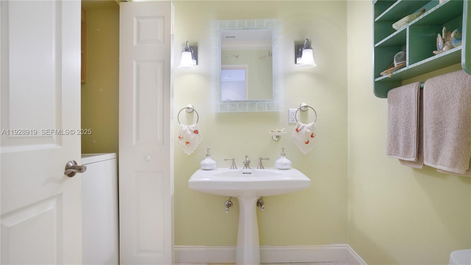 MYSTIC POINTE CONDO NO ON - Residential