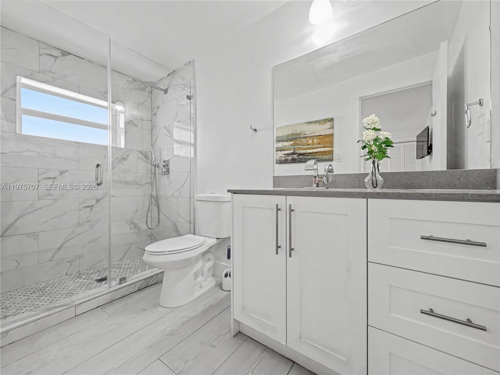 COMFORT GARDENS - Residential Income