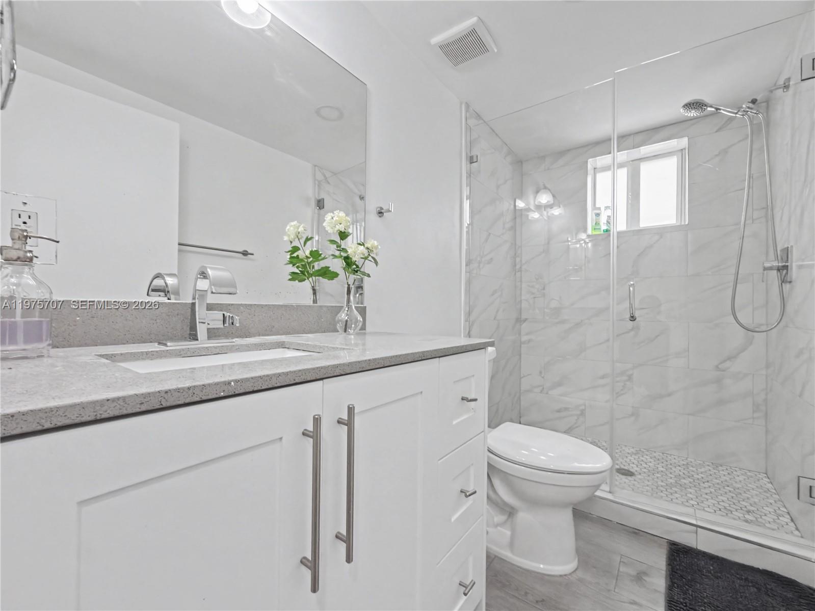 COMFORT GARDENS - Residential Income