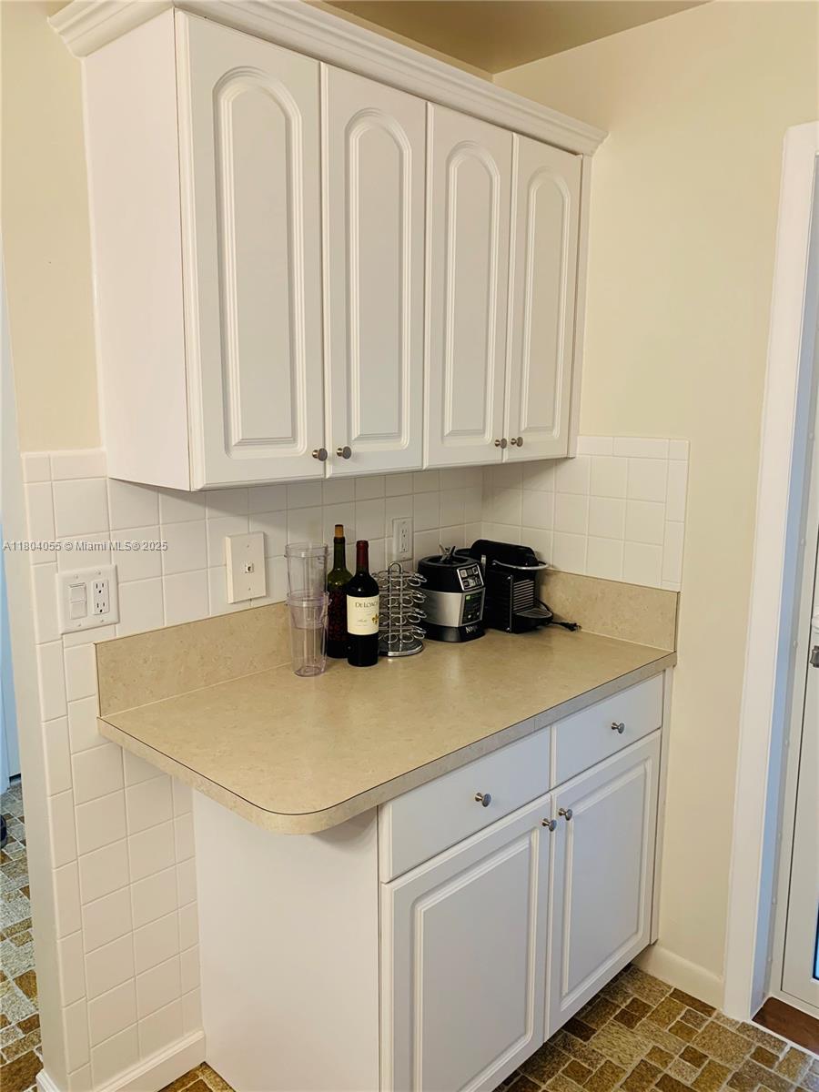 LEISURE GARDENS CONDO - Residential Lease