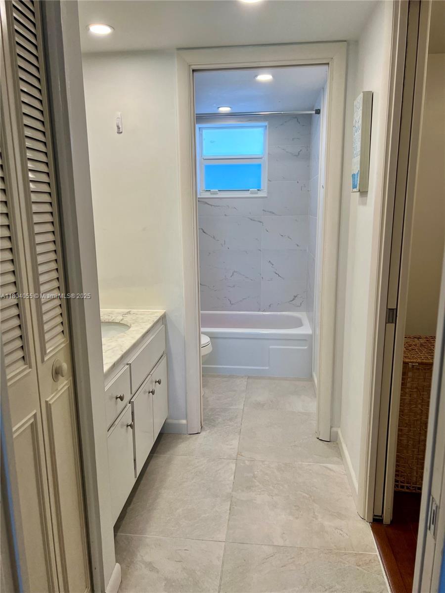 LEISURE GARDENS CONDO - Residential Lease