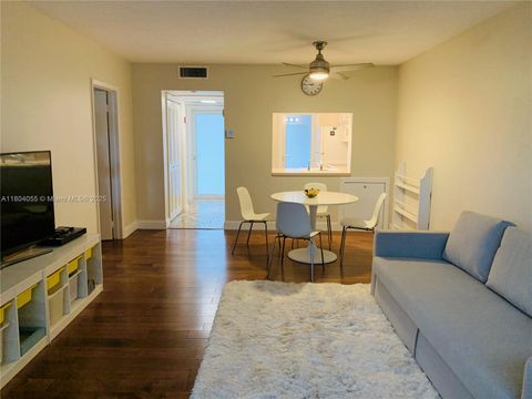 1481 S Ocean Blvd 211E Lauderdale By The Sea FL 33062
