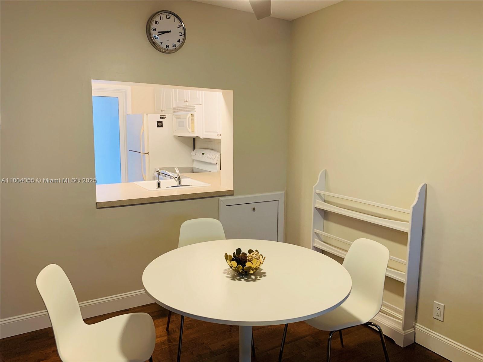 LEISURE GARDENS CONDO - Residential Lease