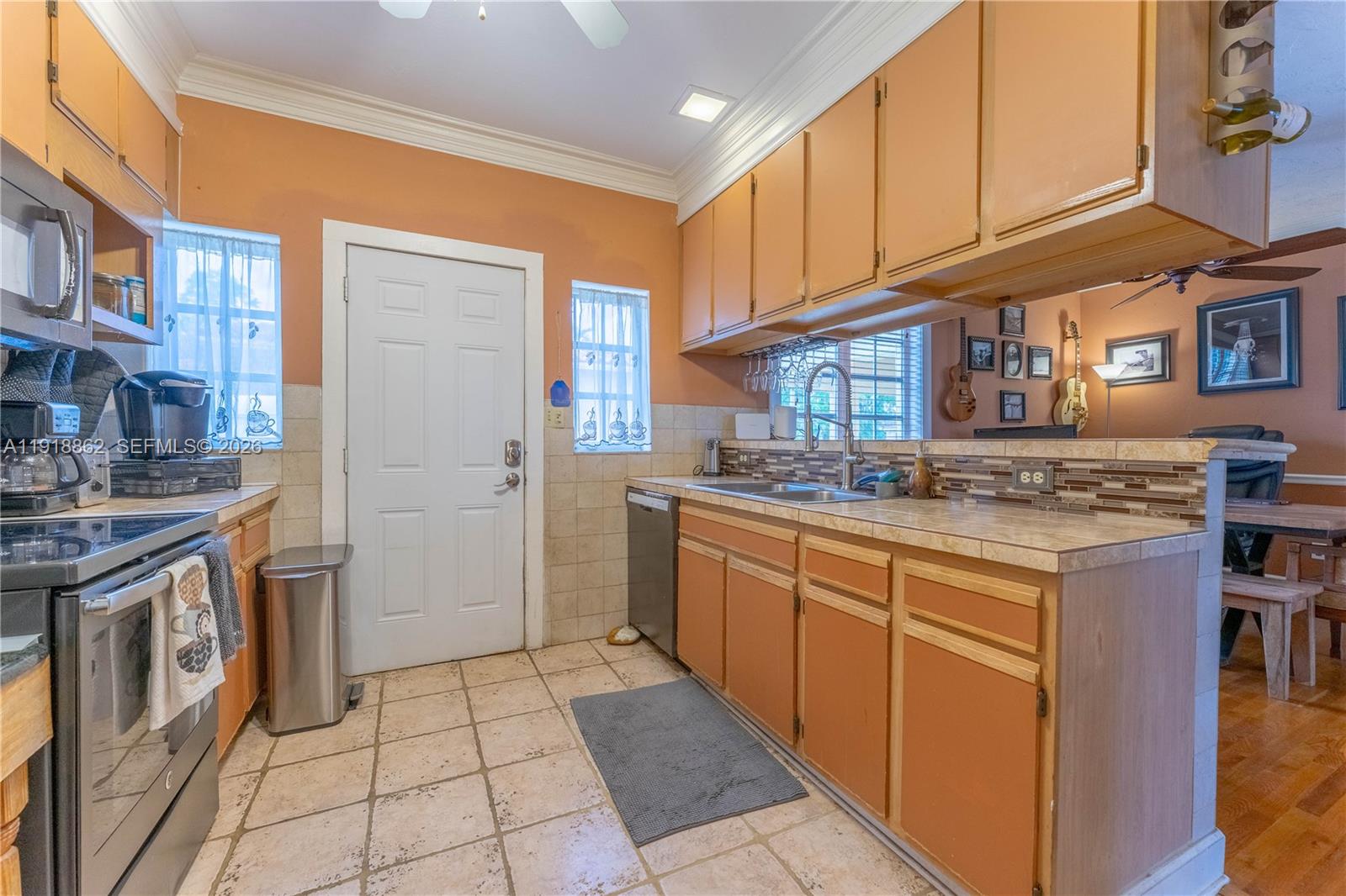 LE JEUNE VILLAS - Residential