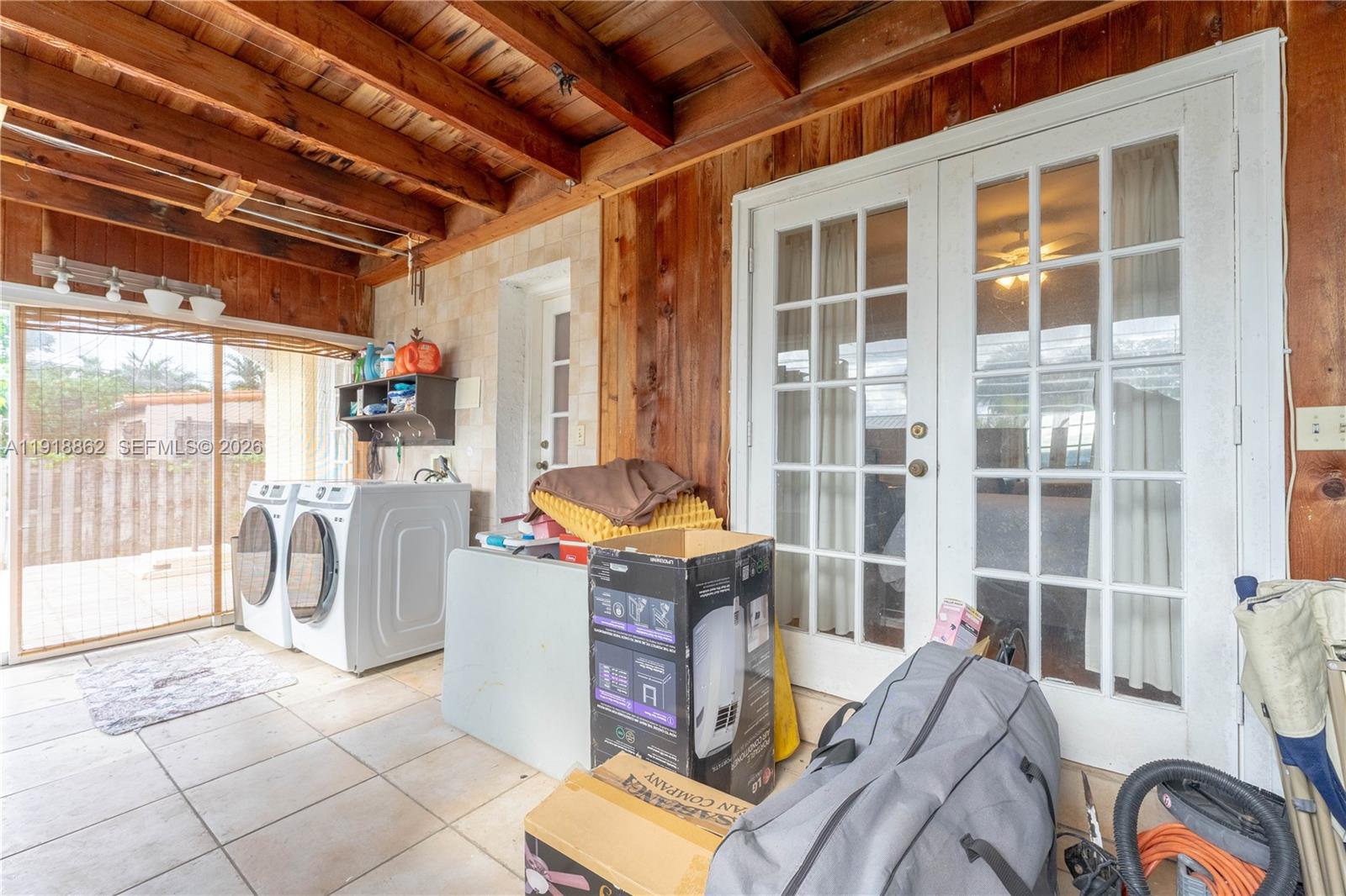 LE JEUNE VILLAS - Residential