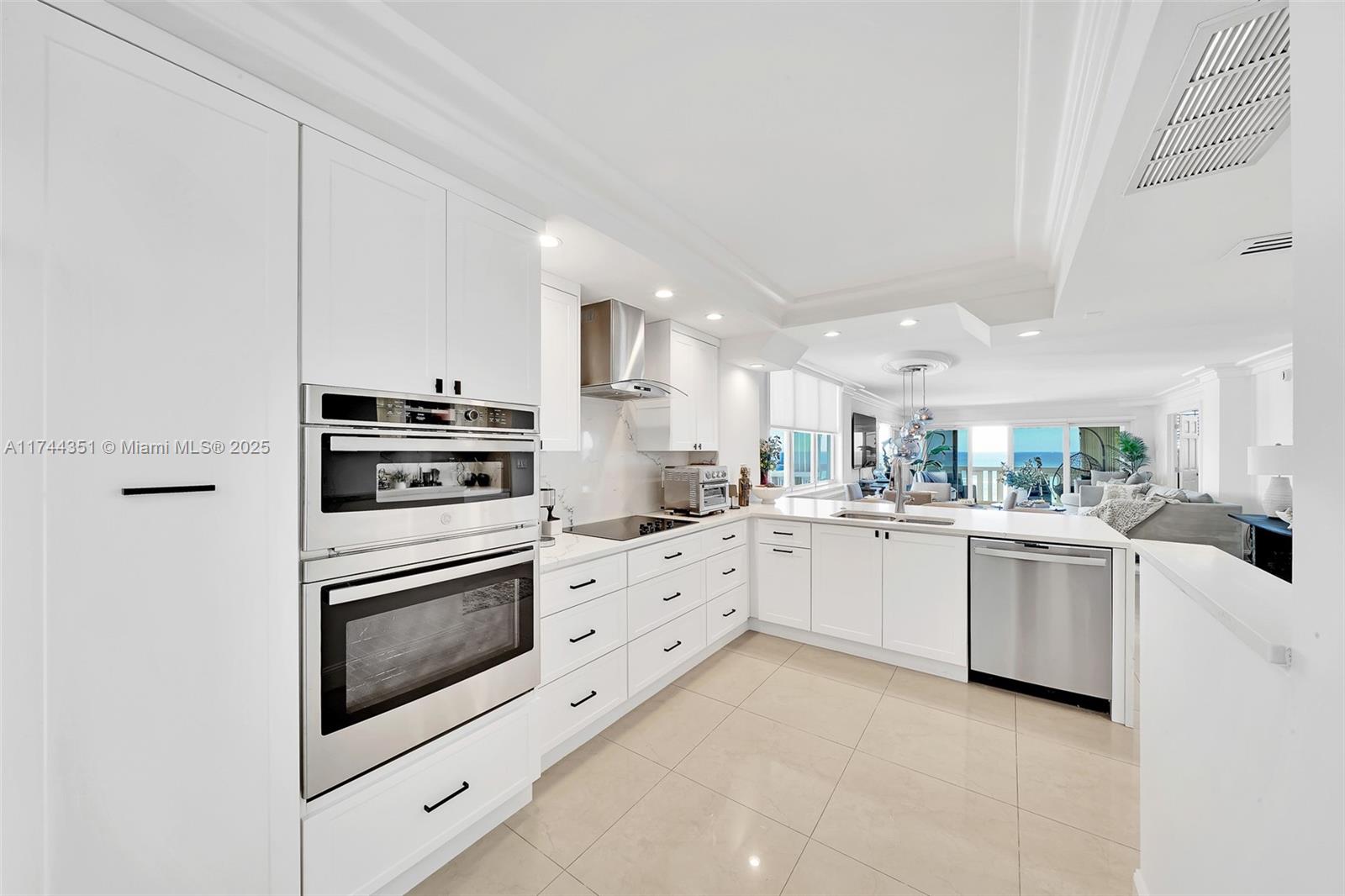 CENTURY PLAZA CONDO - Residential