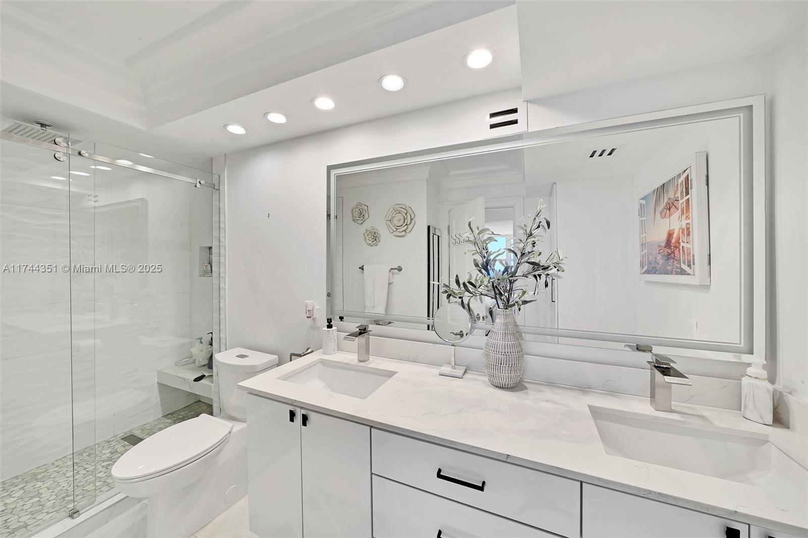 CENTURY PLAZA CONDO - Residential