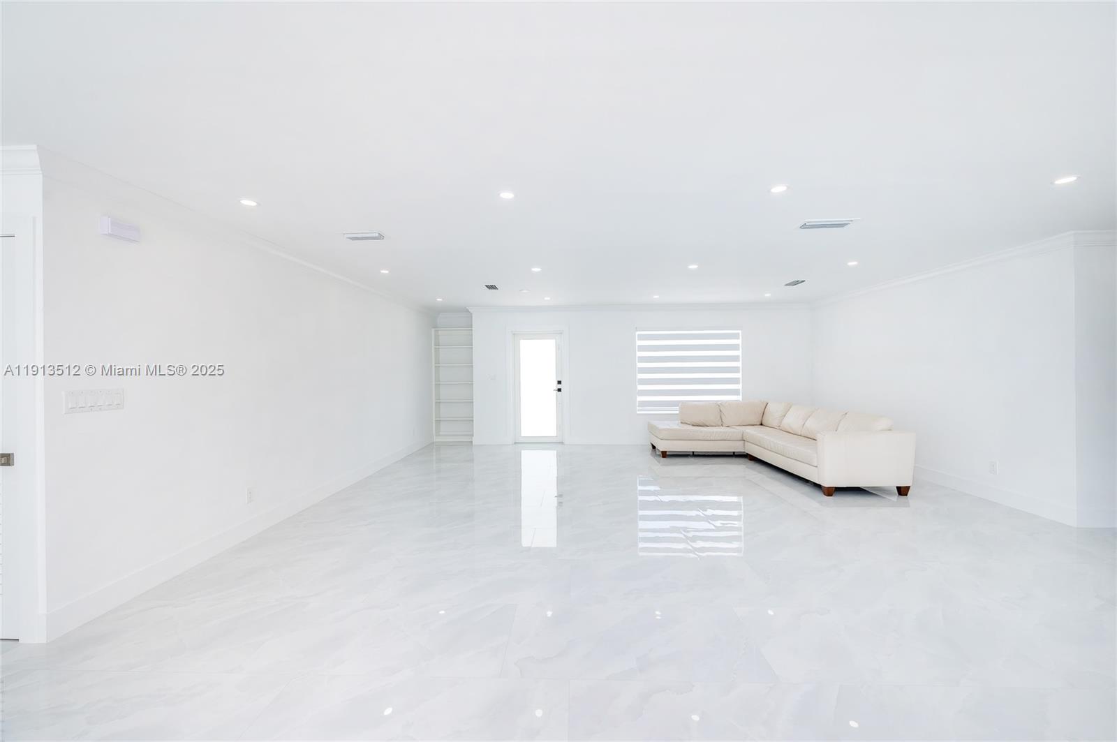 JEWEL HOMES - Residential Lease