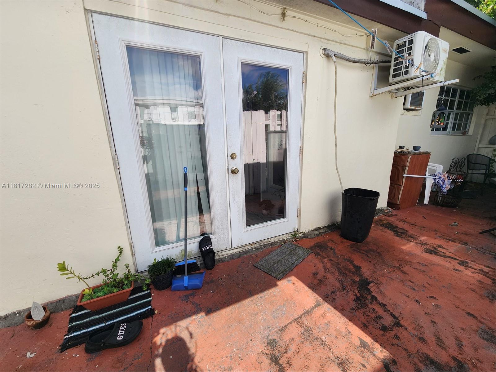 CORAL PARK ESTATES SEC 1 - Residential Lease