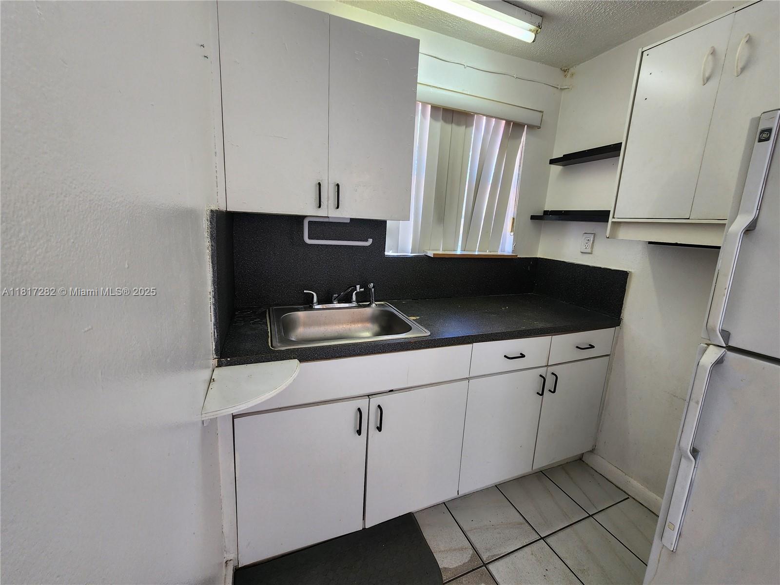 CORAL PARK ESTATES SEC 1 - Residential Lease