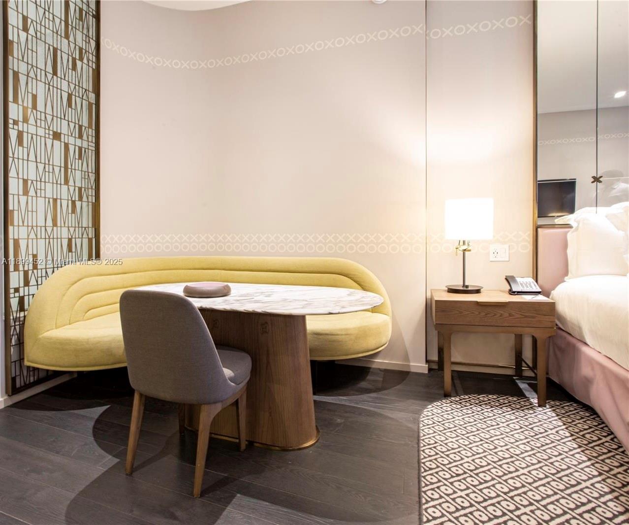 801 SMA DESIGNER SUITES C - Residential