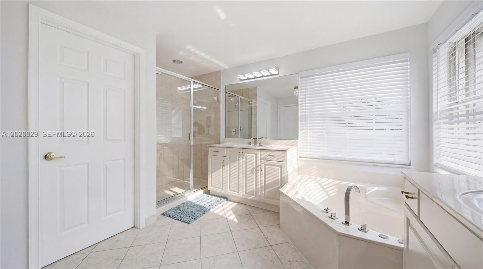 SATURNIA ISLES 1 - Residential