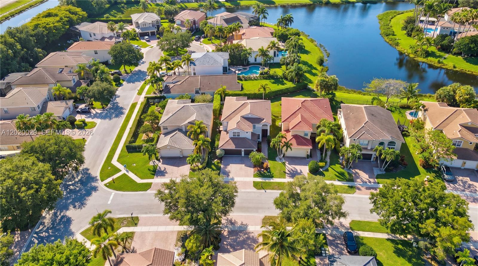 SATURNIA ISLES 1 - Residential