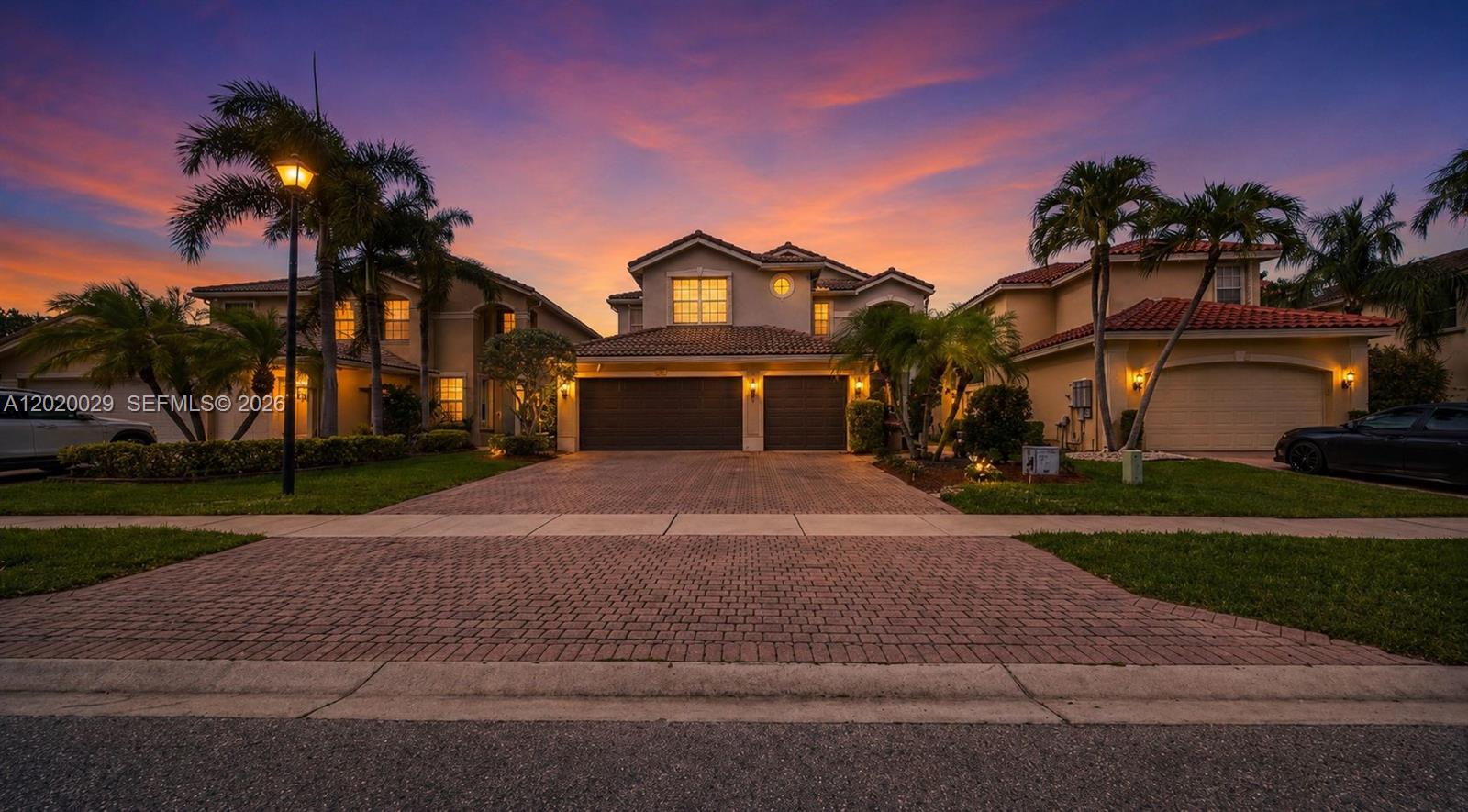 SATURNIA ISLES 1 - Residential