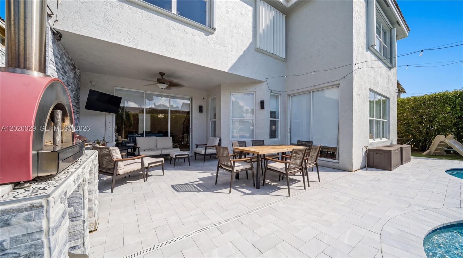 SATURNIA ISLES 1 - Residential