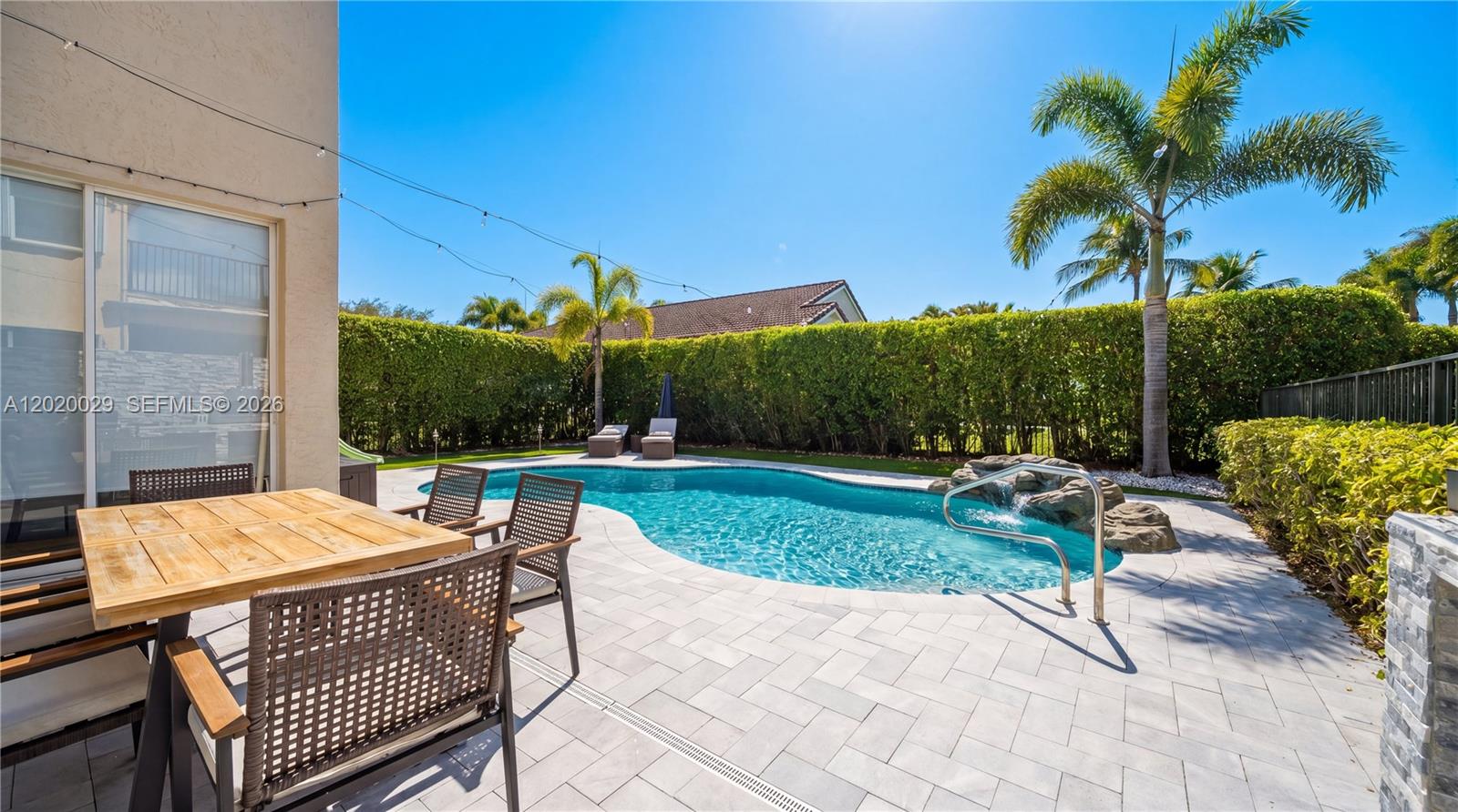 SATURNIA ISLES 1 - Residential