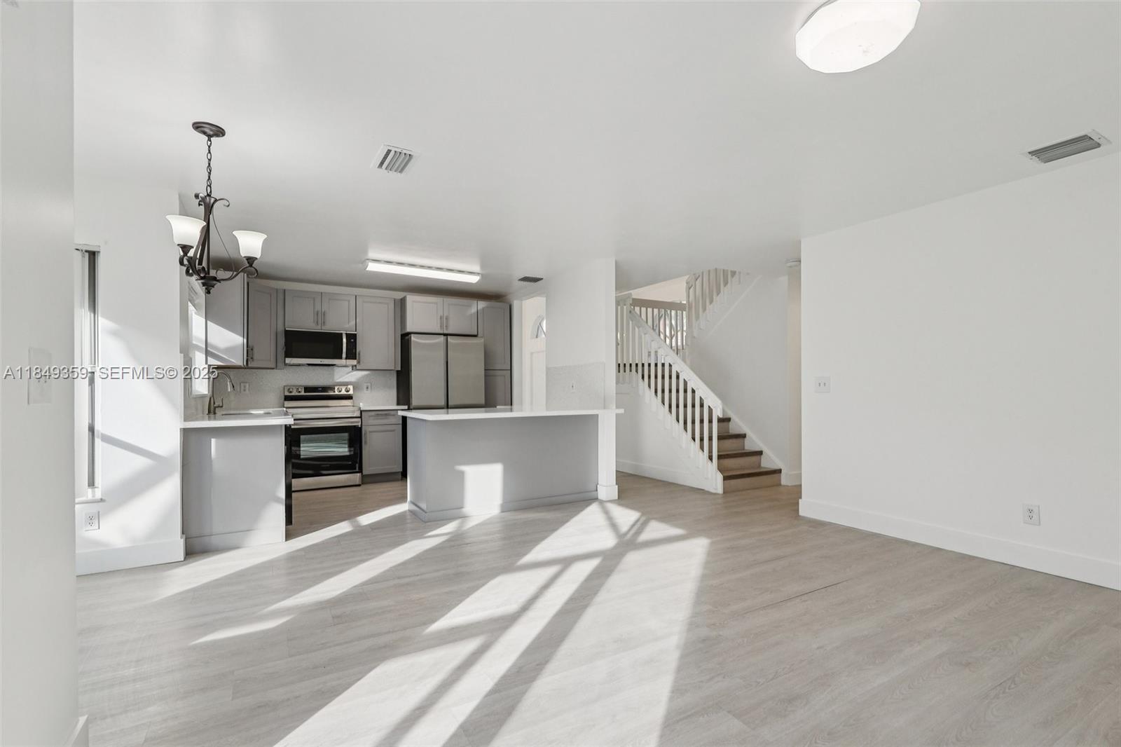 SILVER LAKES PHASE II REP - Residential