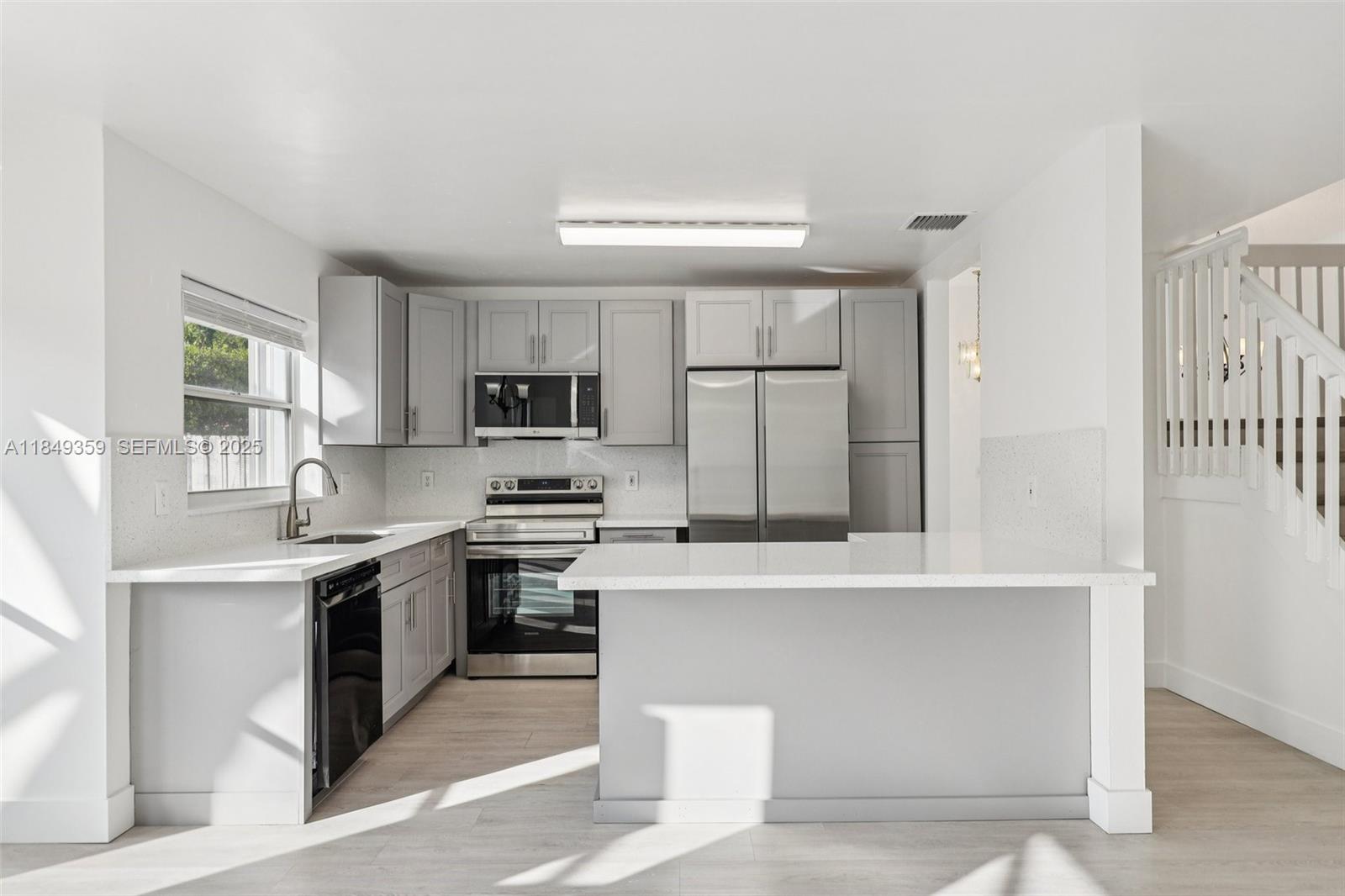 SILVER LAKES PHASE II REP - Residential