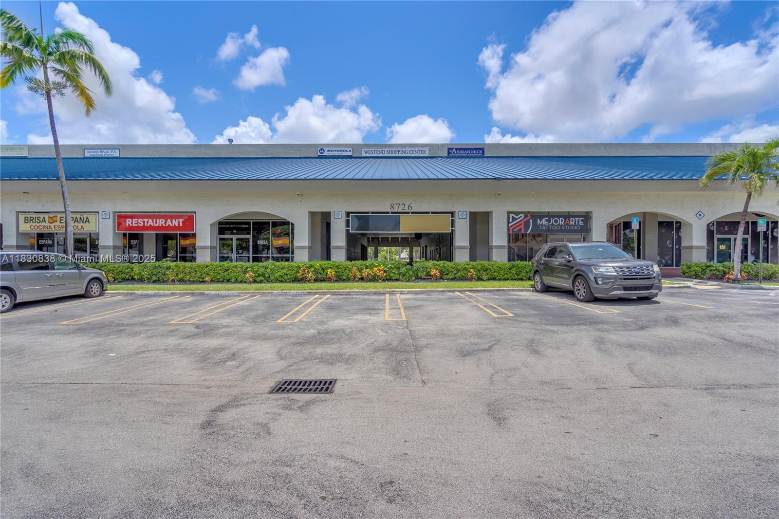 8726 NW 26th St 27