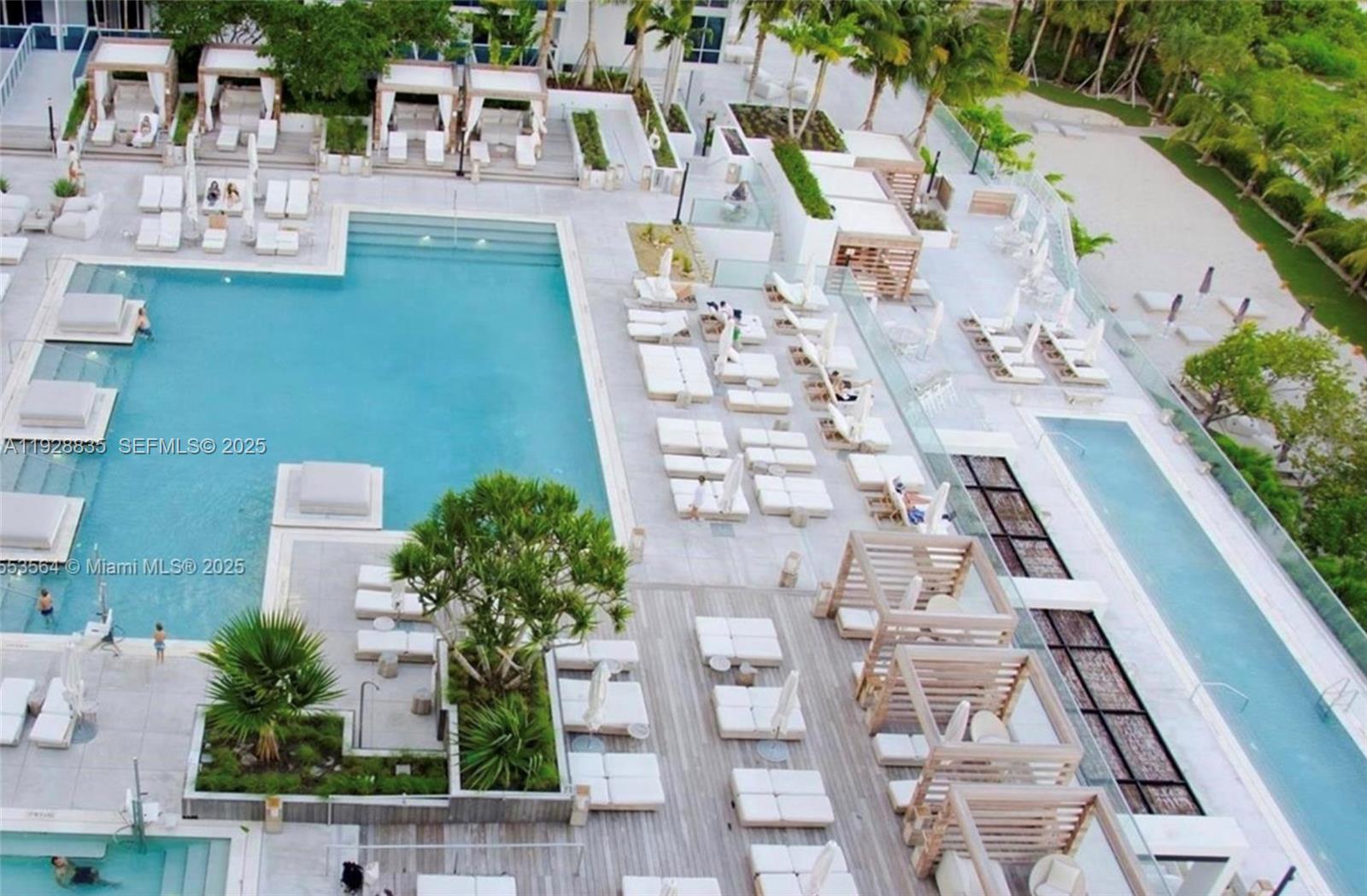 RONEY PALACE CONDO - Residential Lease