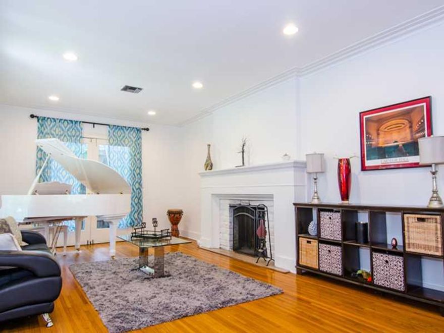 Wow!Beautiful Biscayne Park charmer.New roof,beautiful,mature landscaping with room for pool.Enter into a wonderful, spacious  living room with oversized, working brick fireplace w/wood mantel, looking thru full glass doors to garden. Open kitchen with S S appl and Jerusalem stone 10'countertop w/bar stools, opening to large family room, covered deck...fab for entertaining.Live in beautiful Biscayne Park..Bis,Park 1 of the safest areas Miami!3rd rm converted garage off kit playroom/office