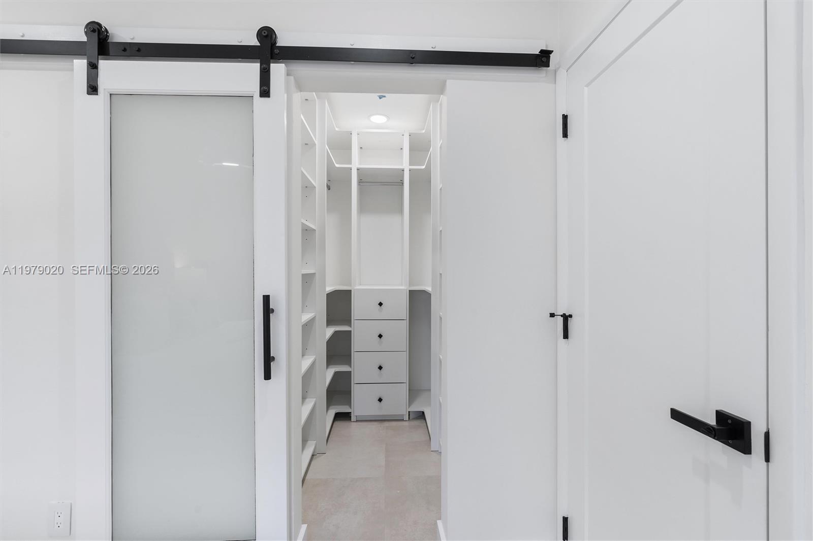 VALENTINES SUB B-29 - Residential Lease