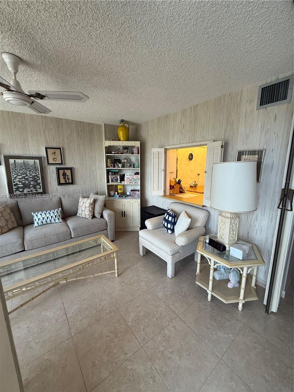 Photo of 1000 Parkview Dr #407, Hallandale Beach, FL 33009 (MLS # A12002835)