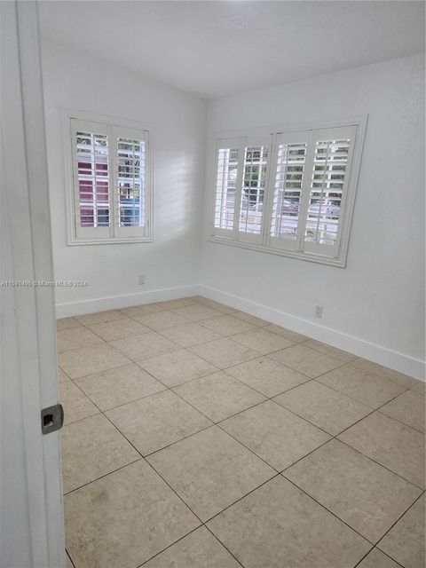 Single Family Residence in Boynton Beach FL 3200 Orange St St 3.jpg