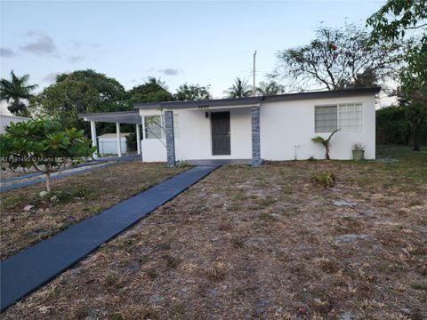 Single Family Residence in Boynton Beach FL 3200 Orange St St 9.jpg