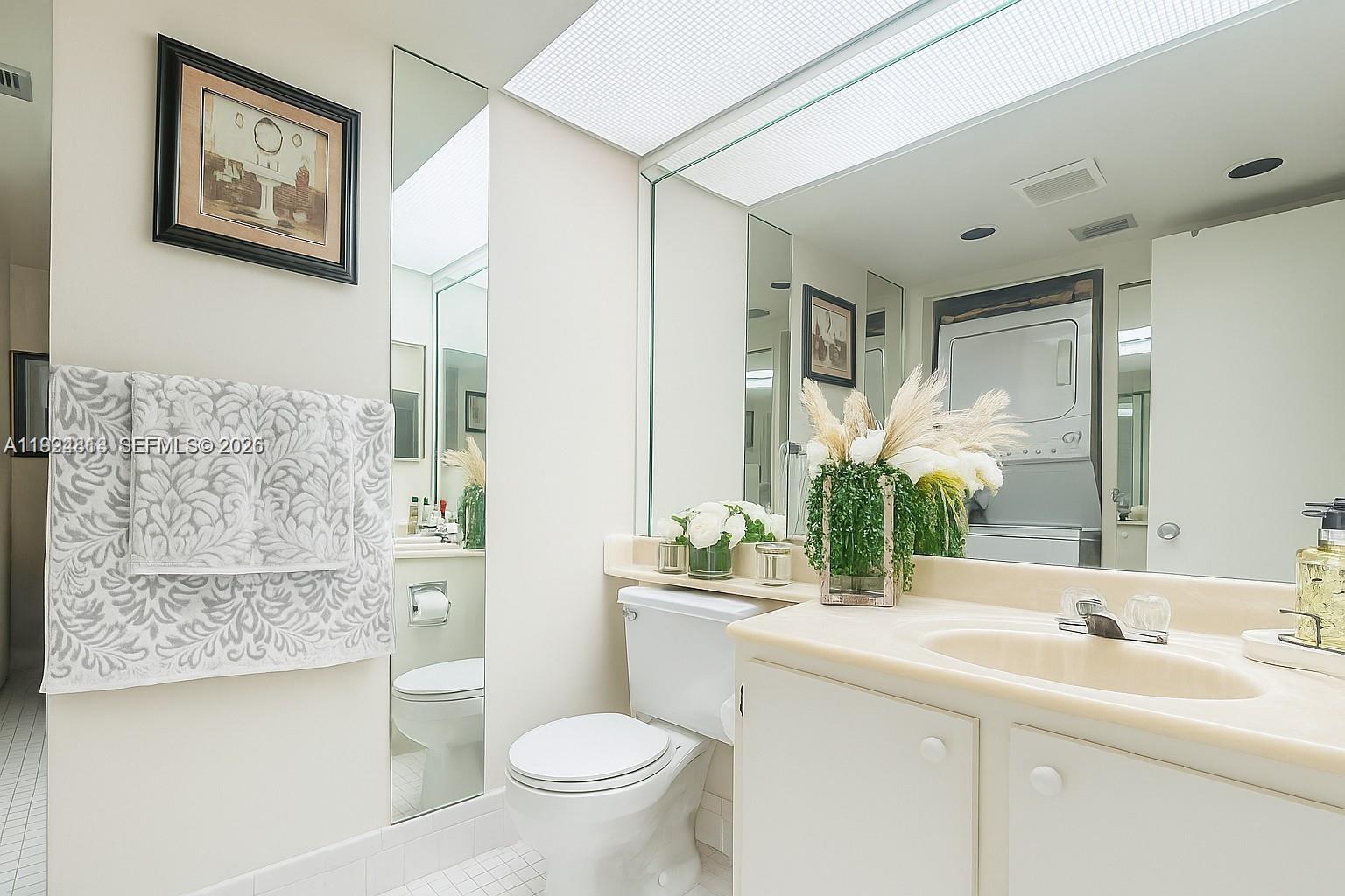 BUCKINGHAM EAST AT CENTUR - Residential Lease