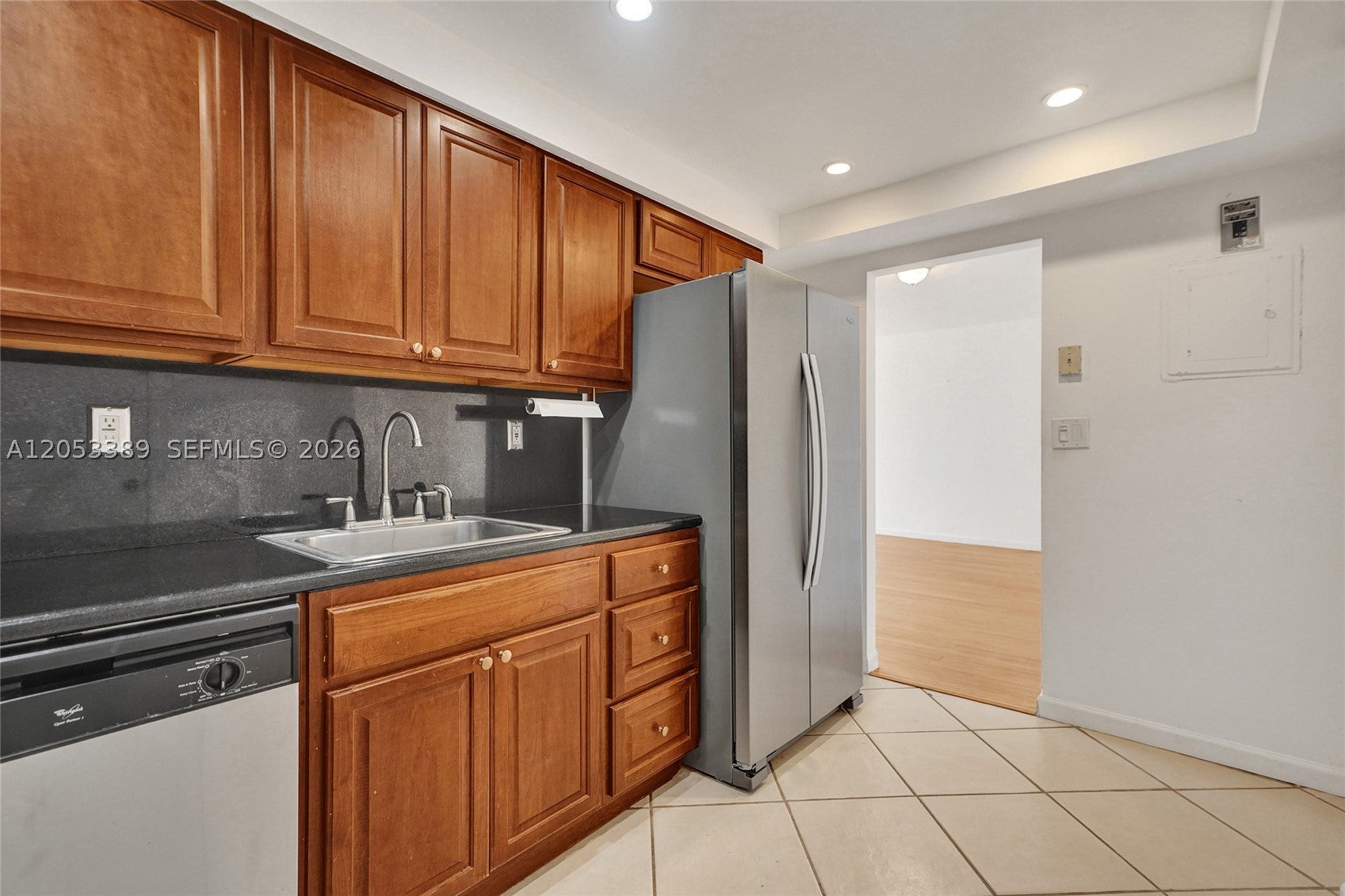 10350 W Bay Harbor Dr 3G