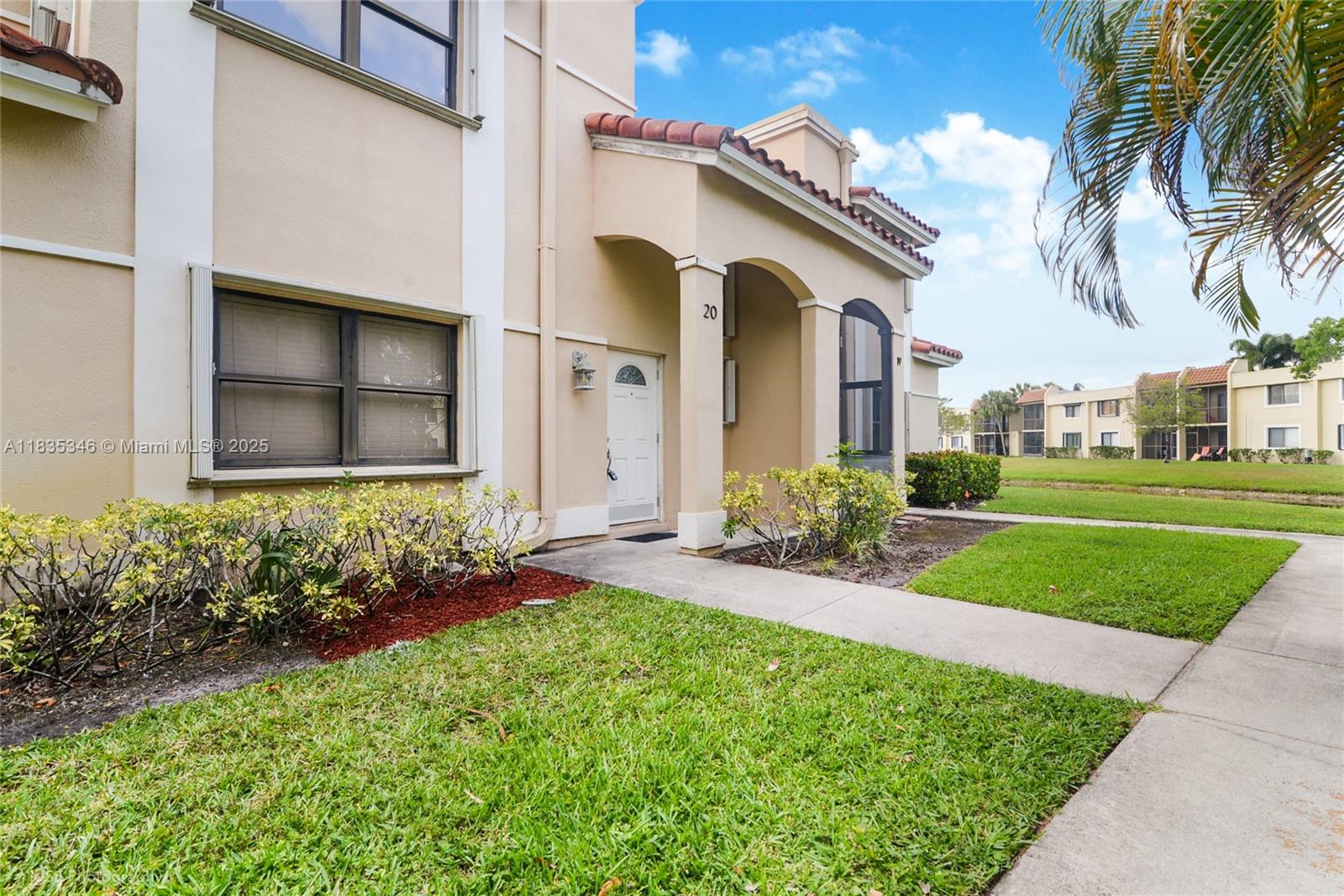Welcome to Bonaventure In Weston! This 3 Bed/ 2.5 Bath Corner Townhome is in the heart of Weston. Two story townhome with newer appliances and renovated kitchen, full size washer and dryer, laminate and tile flooring throughout, private screened porch, and much more! Community has a community pool and a child play area. Two parking spaces + plenty of guest parking. Credit requirement 600+. Conveniently near top-rated schools, restaurants, shopping and more!