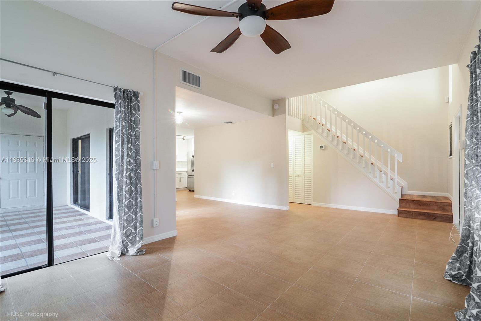 567 Racquet Club Rd 20