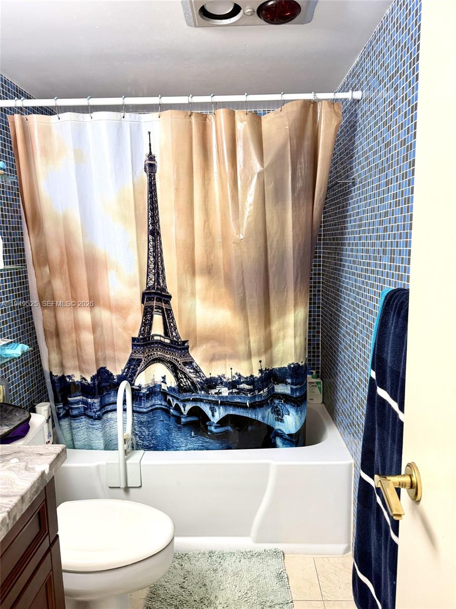 HEMISPHERES CONDO - Residential