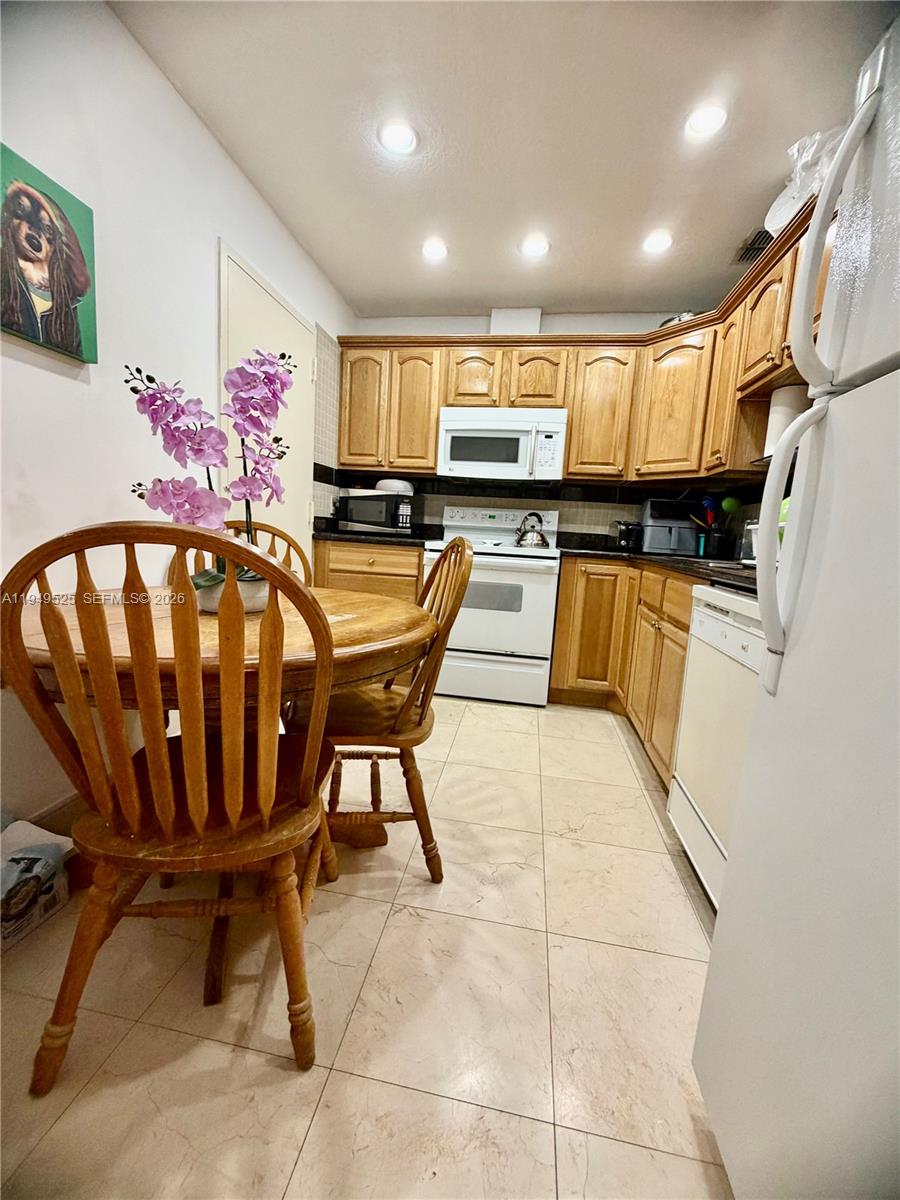 HEMISPHERES CONDO - Residential