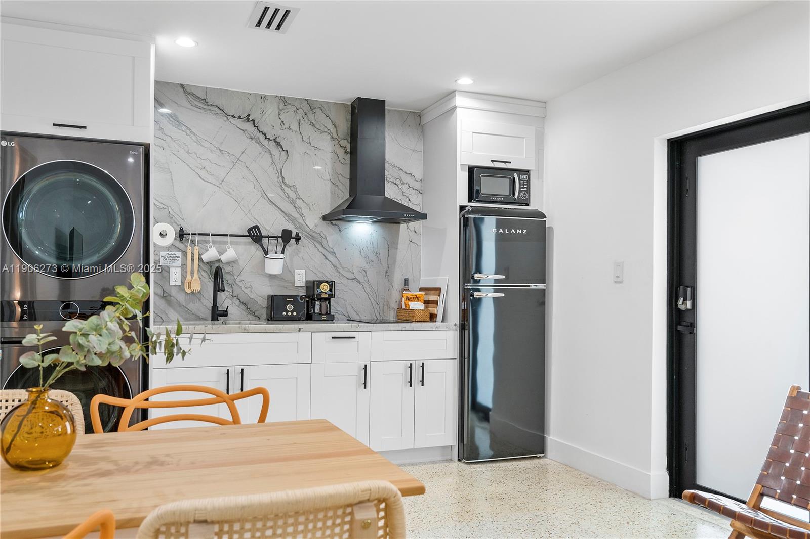 RAILROAD SHOPS INTER SCHO - Residential Income