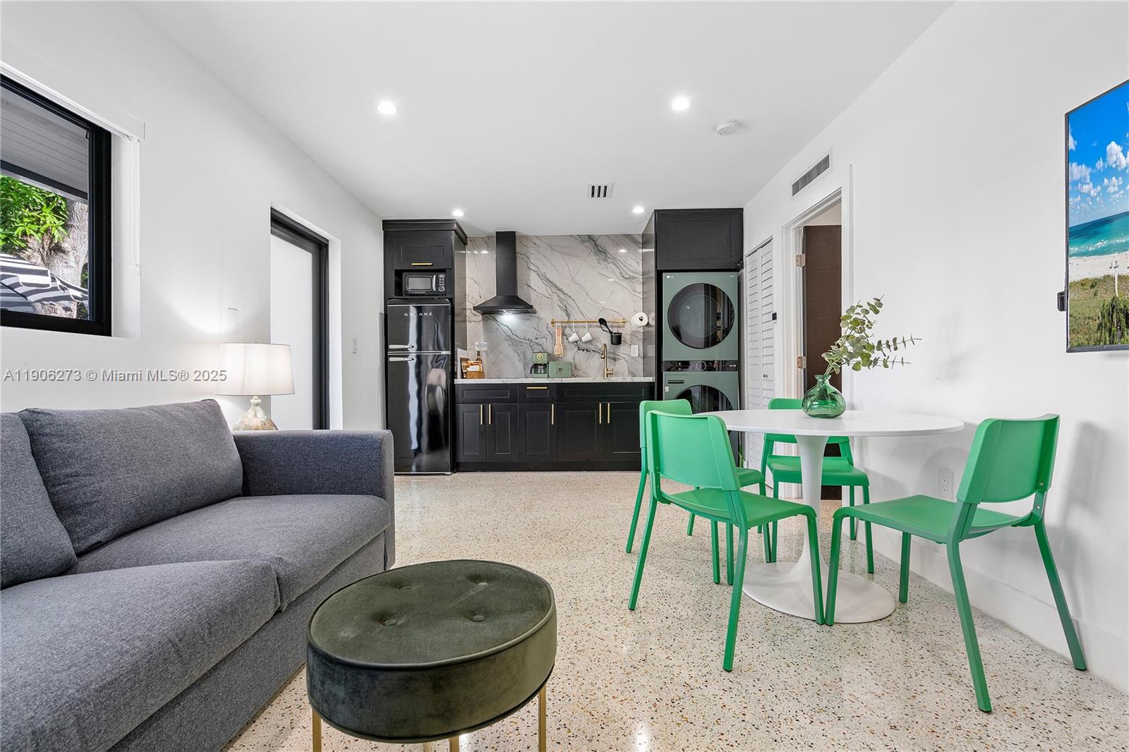 RAILROAD SHOPS INTER SCHO - Residential Income