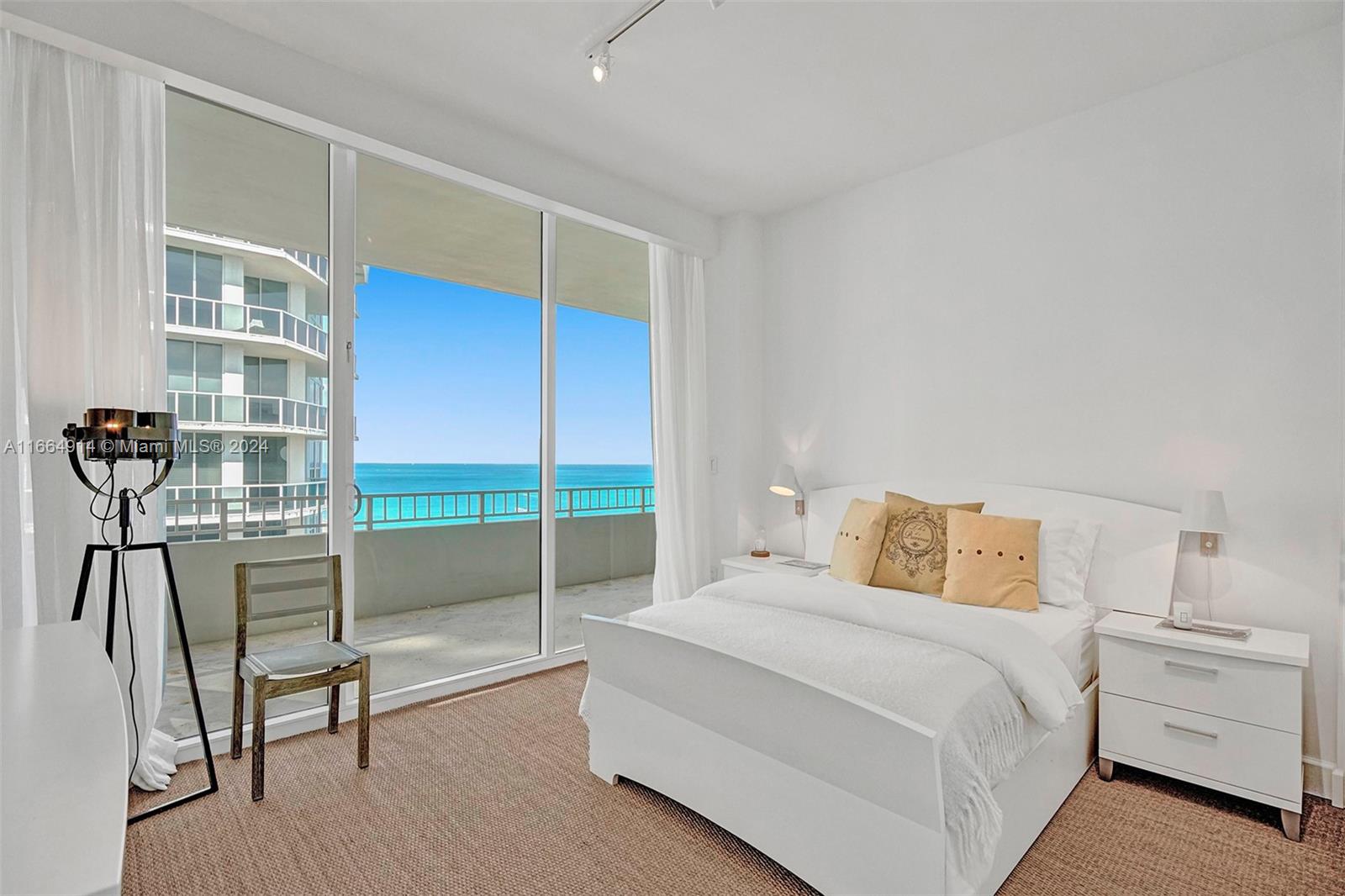 KENILWORTH CONDO - Residential