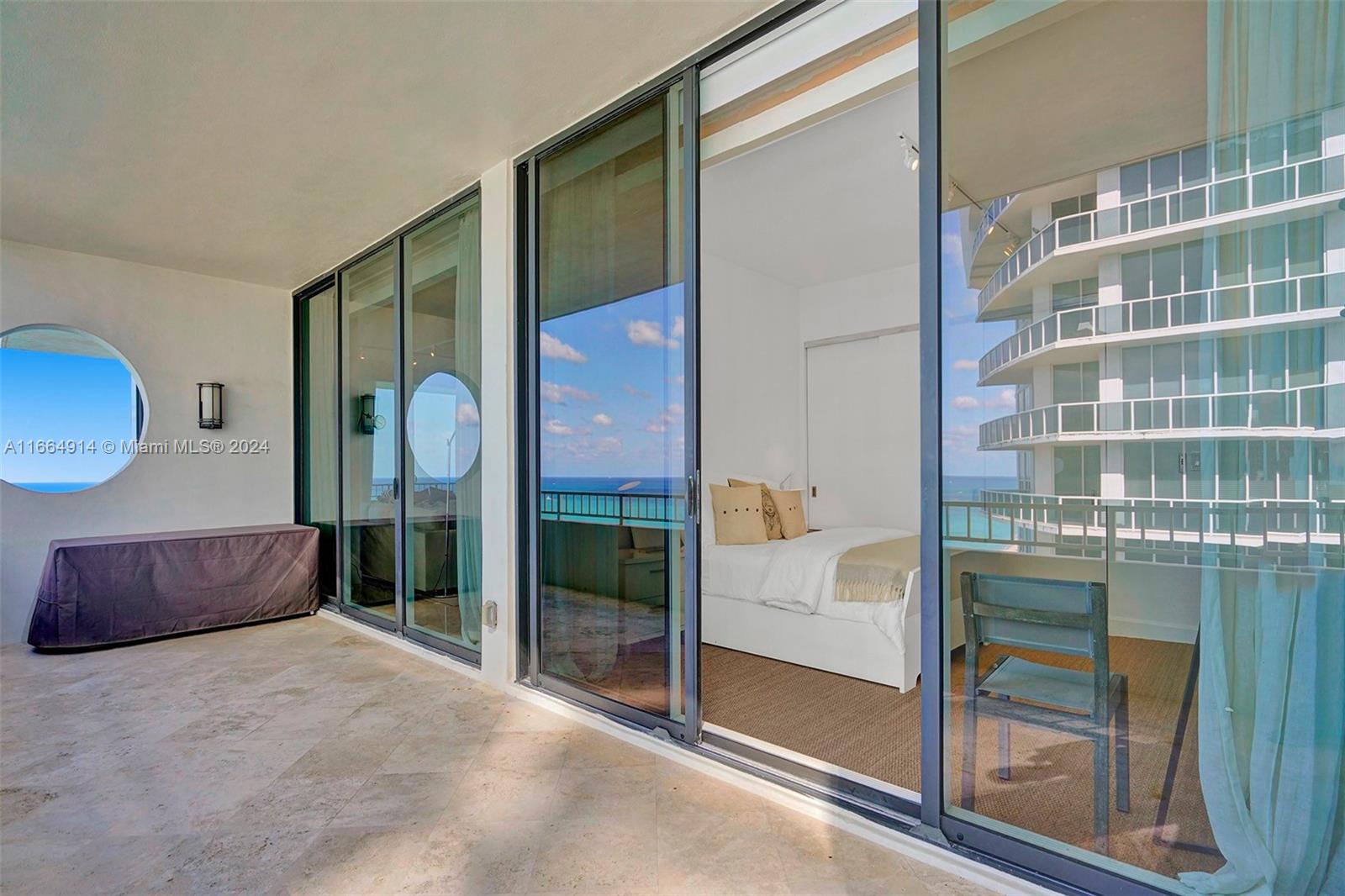 KENILWORTH CONDO - Residential