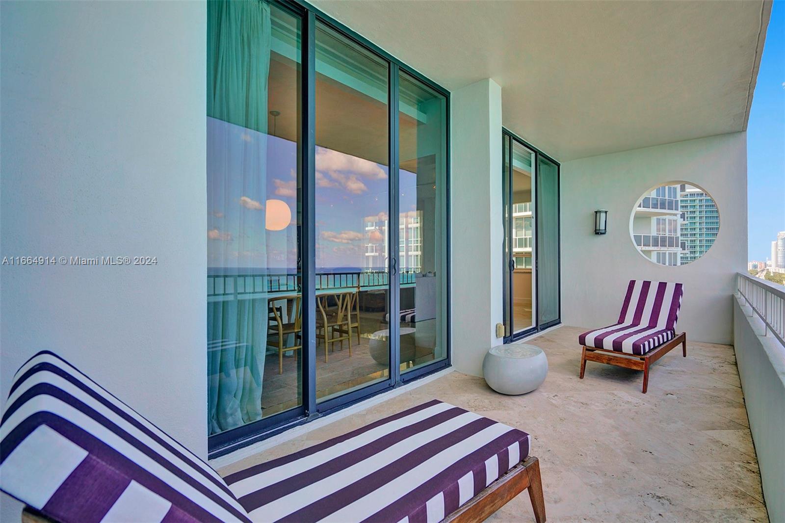 KENILWORTH CONDO - Residential